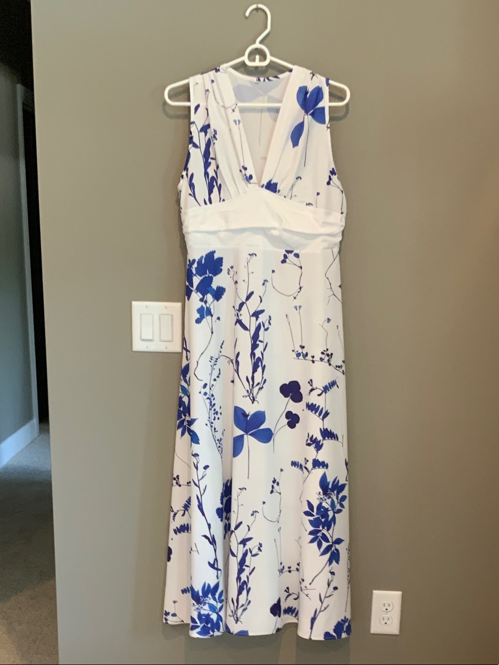 White & Blue Floral V-Neck Maxi Dress